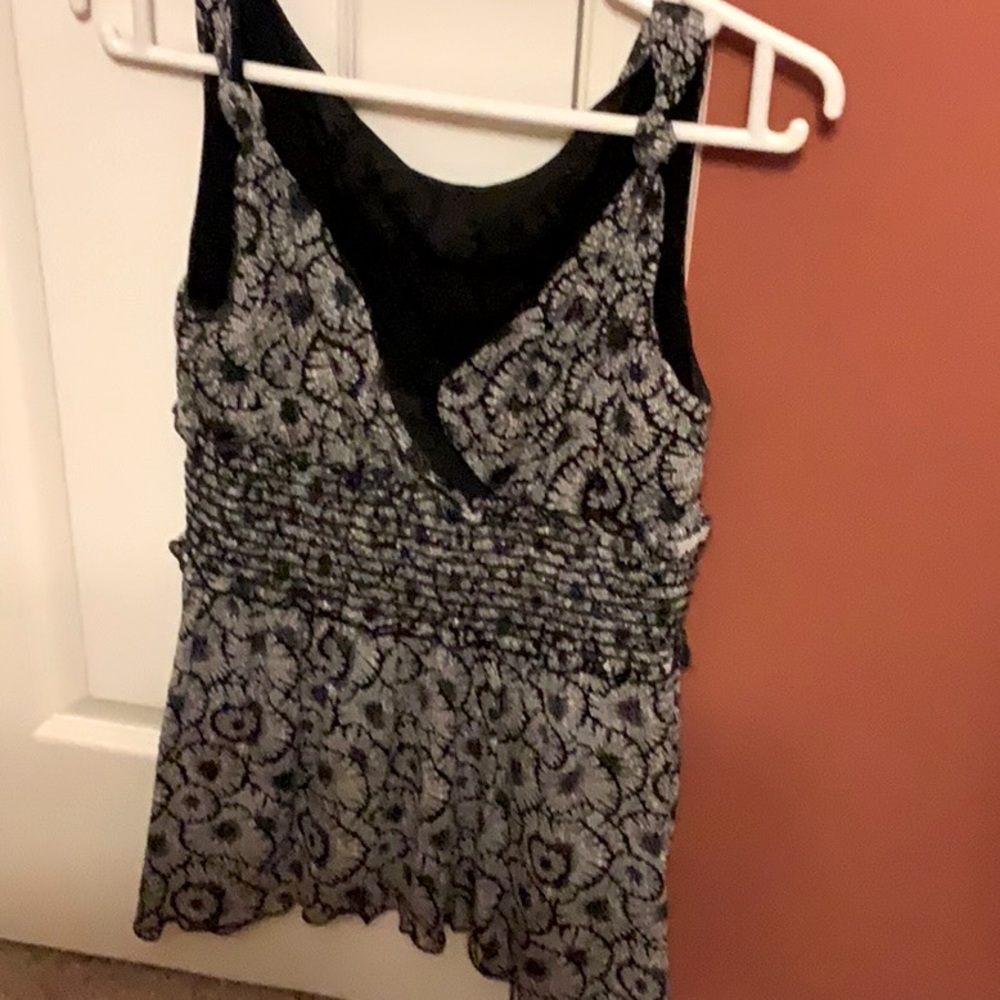Cute dressy summer☀️ top.